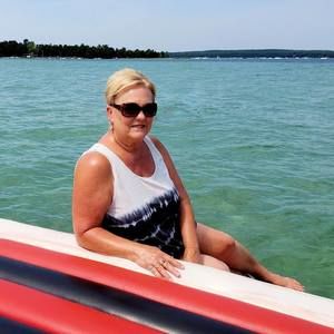 Meet your Posher, Deb